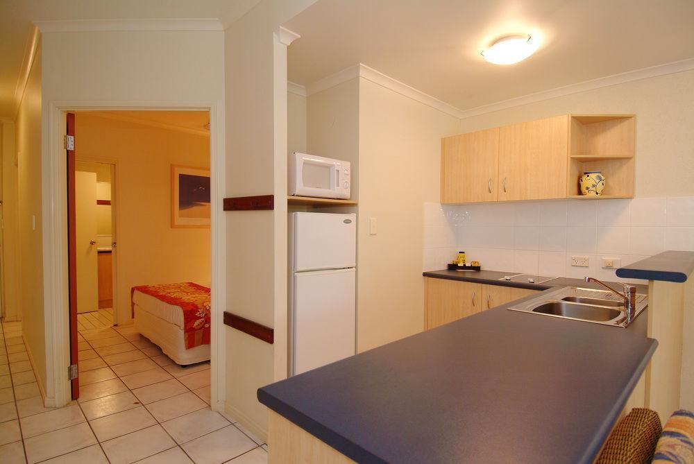 Trinity Beach Club Holiday Apartments Bagian luar foto