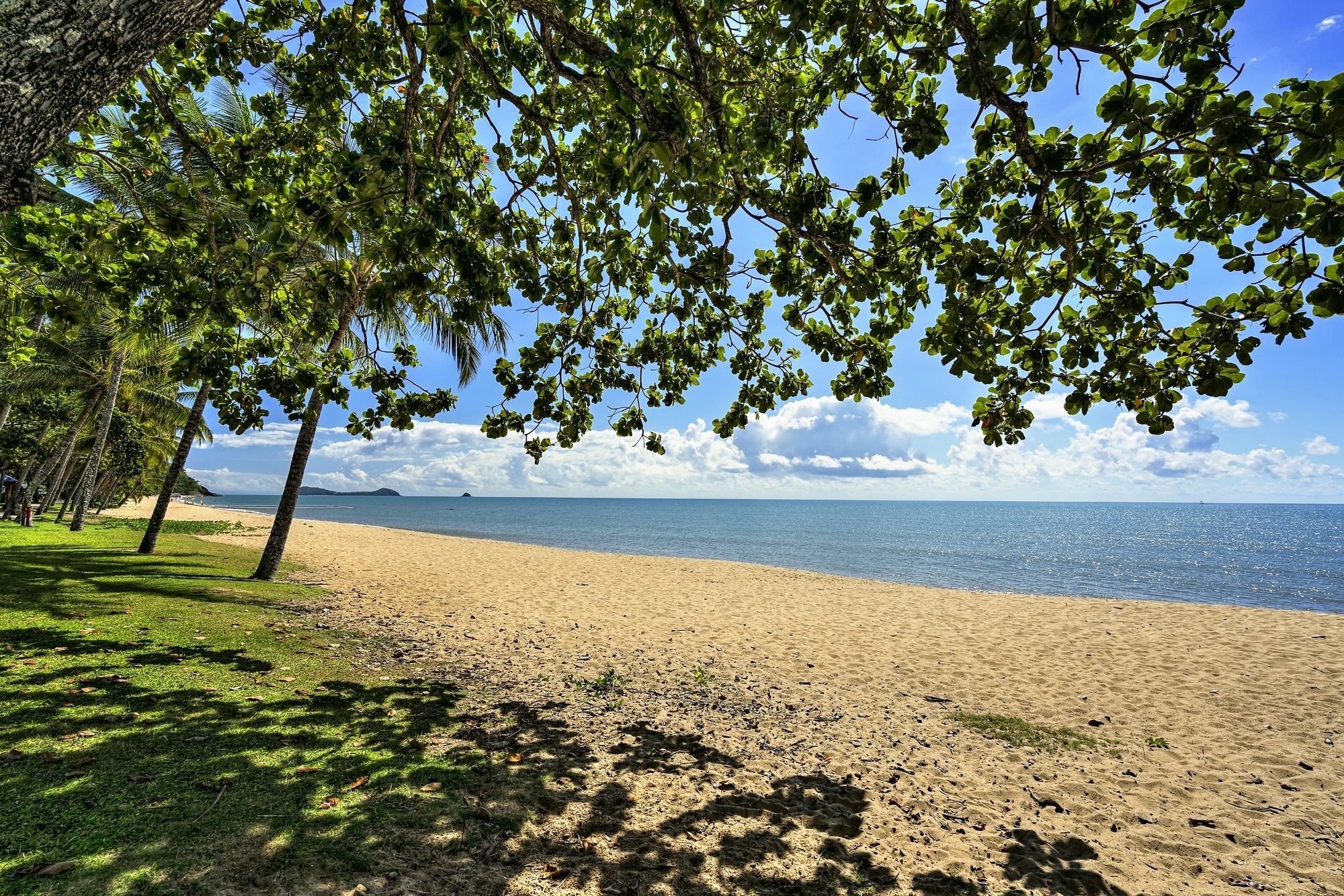 Trinity Beach Club Holiday Apartments Bagian luar foto